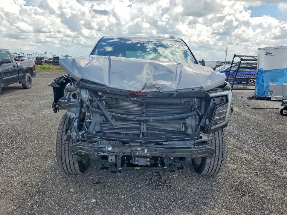 Фото 5 с аукциона – 2026 GMC YUKON с VIN 1GKS1BKD1TR196679