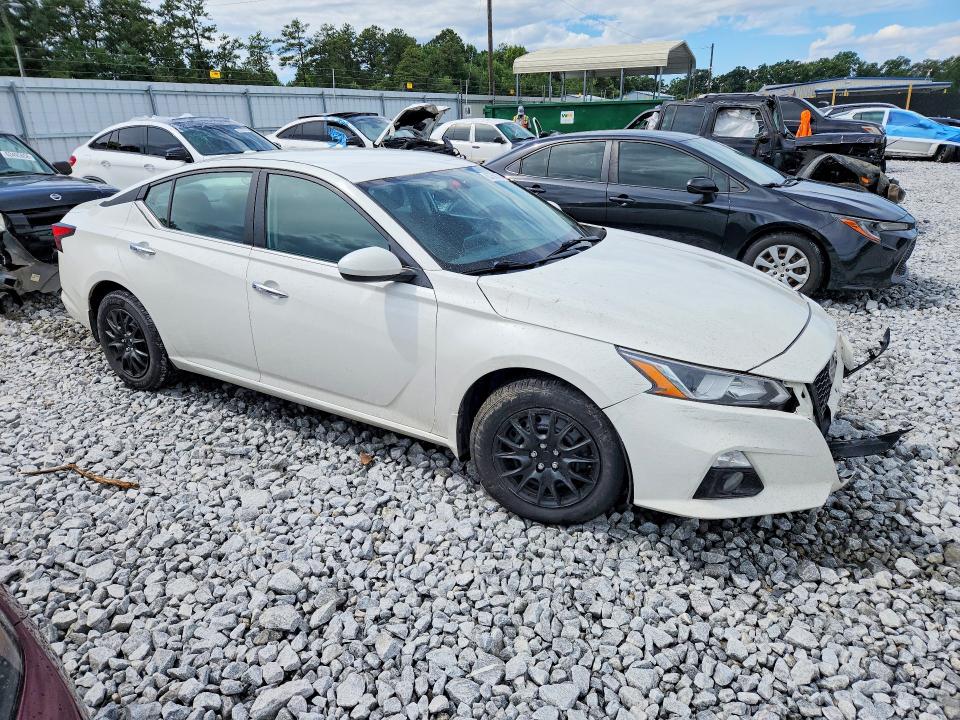 Photo 4 from auction – 2019 NISSAN ALTIMA with VIN 1N4BL4BW4KN302783