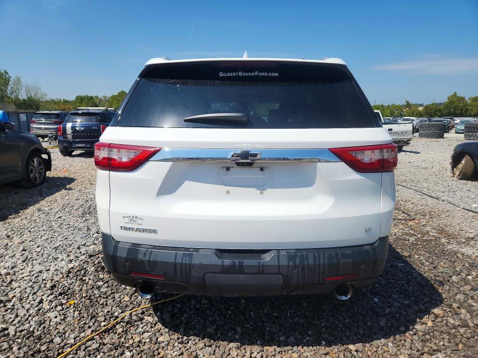 Photo 6 from auction – 2018 CHEVROLET TRAVERSE with VIN 1GNERHKW4JJ121516