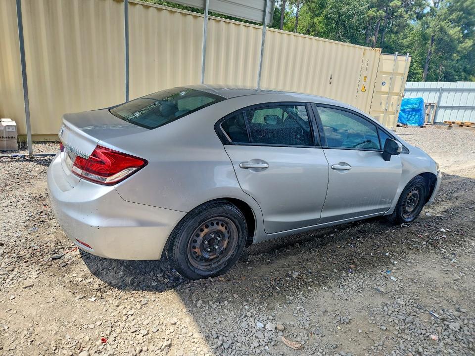 Photo 3 from auction – 2014 HONDA CIVIC with VIN 19XFB2F55EE082132