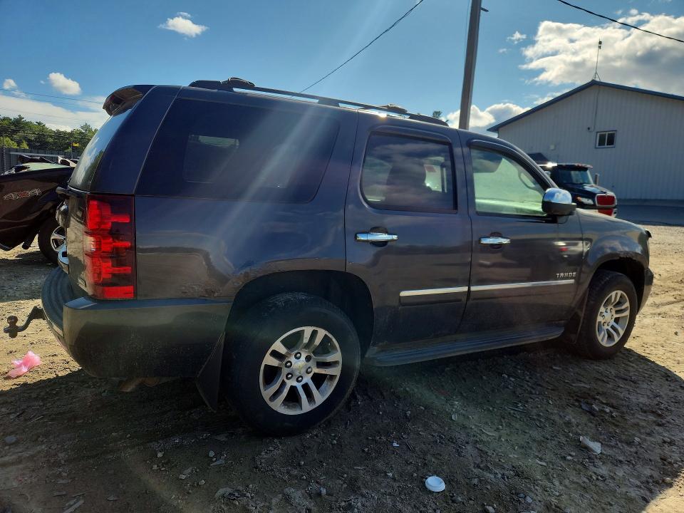 Photo 3 from auction – 2010 CHEVROLET TAHOE with VIN 1GNUKCE02AR140769