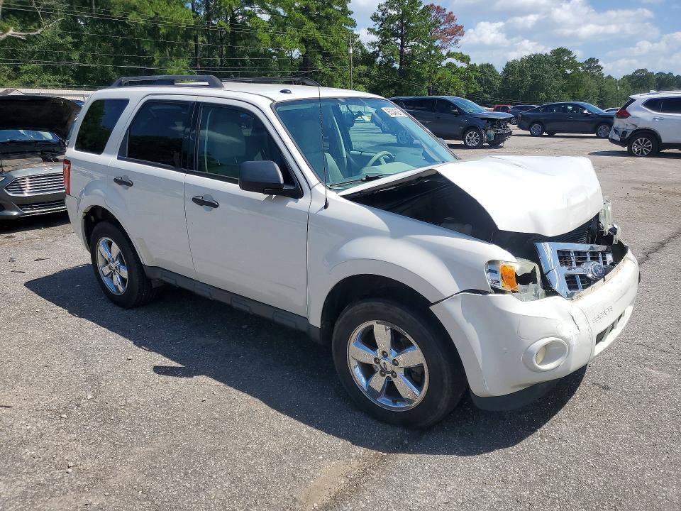 Photo 4 from auction – 2012 FORD ESCAPE with VIN 1FMCU0D72CKB75511