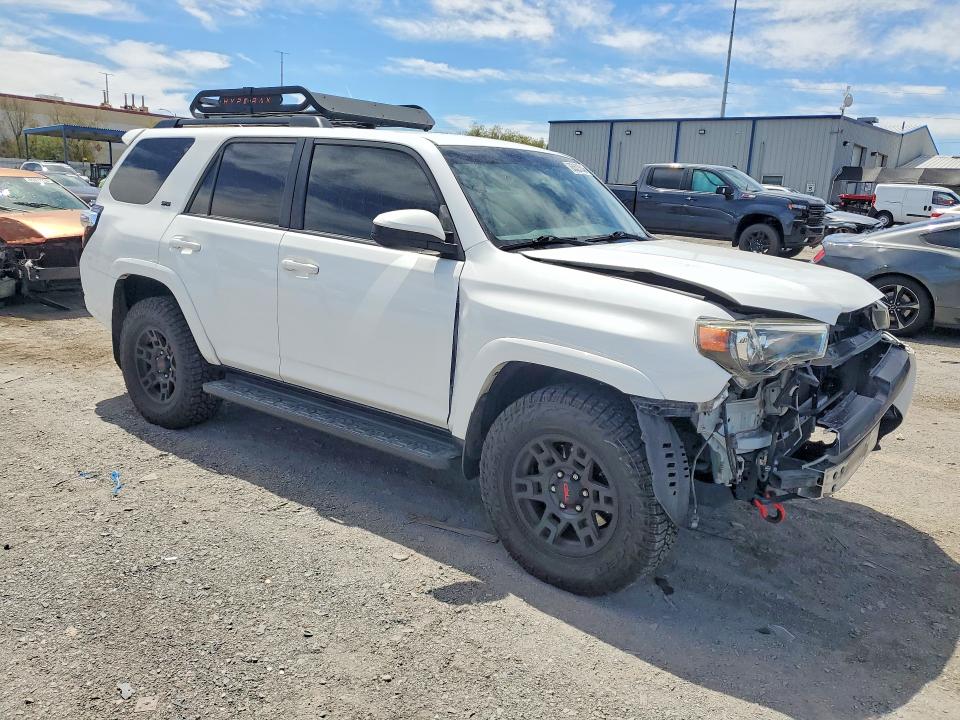 Photo 4 from auction – 2017 TOYOTA 4RUNNER with VIN JTEBU5JR0H5478551