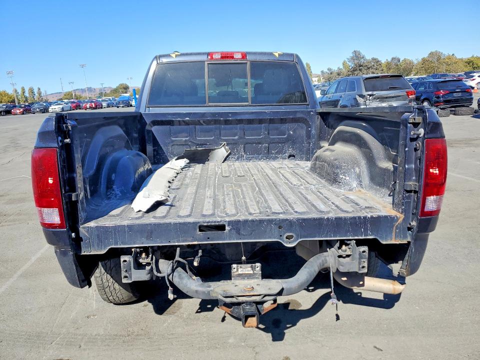 Photo 6 from auction – 2020 RAM 1500 CLASSIC with VIN 1C6RR6TTXLS110785