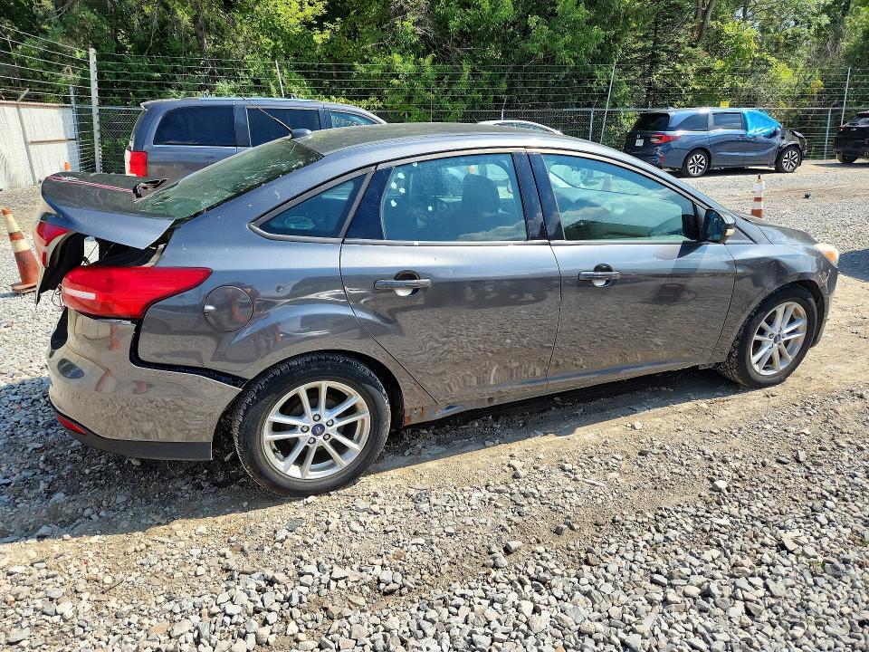 Photo 3 from auction – 2015 FORD FOCUS with VIN 1FADP3F29FL201920