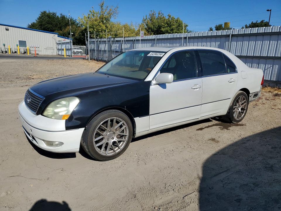 LEXUS LS 2002 with VIN JTHBN30F920053247 - Photo from auction