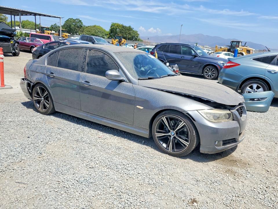 Photo 4 from auction – 2011 BMW 328 with VIN WBAPH5G59BNM84274
