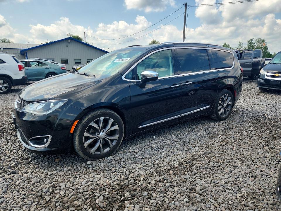 CHRYSLER PACIFICA 2017 with VIN 2C4RC1GG4HR841599 - Photo from auction