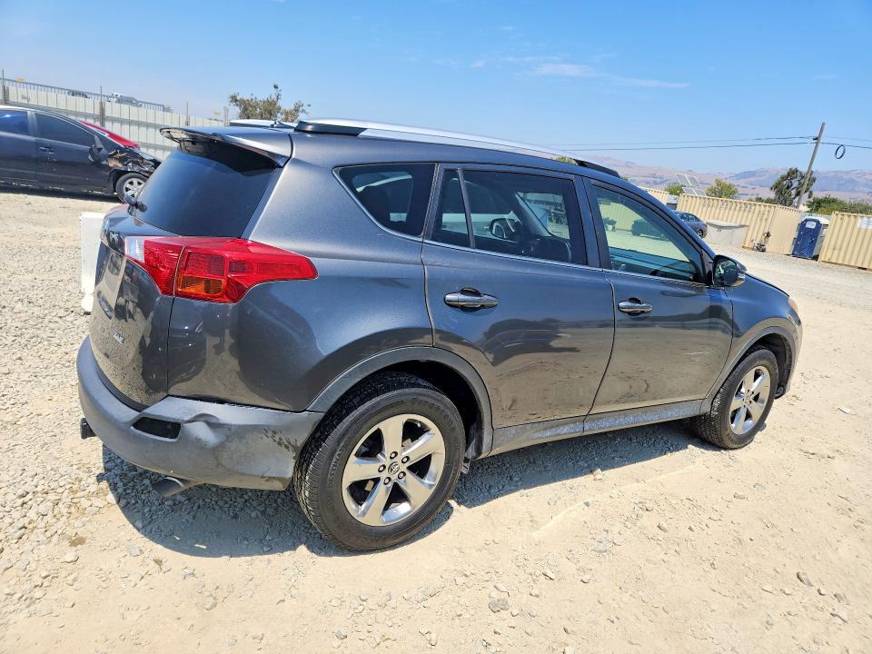 Photo 3 from auction – 2015 TOYOTA RAV4 with VIN JTMWFREV1FD069184