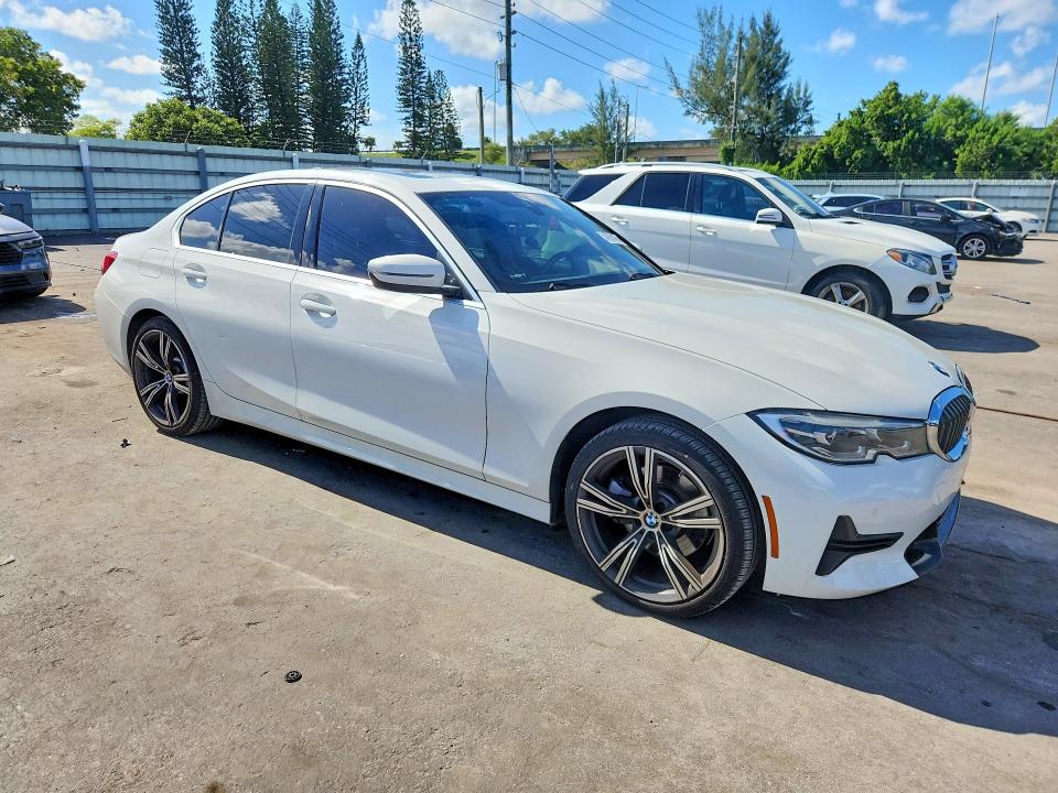 Photo 4 from auction – 2021 BMW 330I with VIN 3MW5R1J00M8B59206