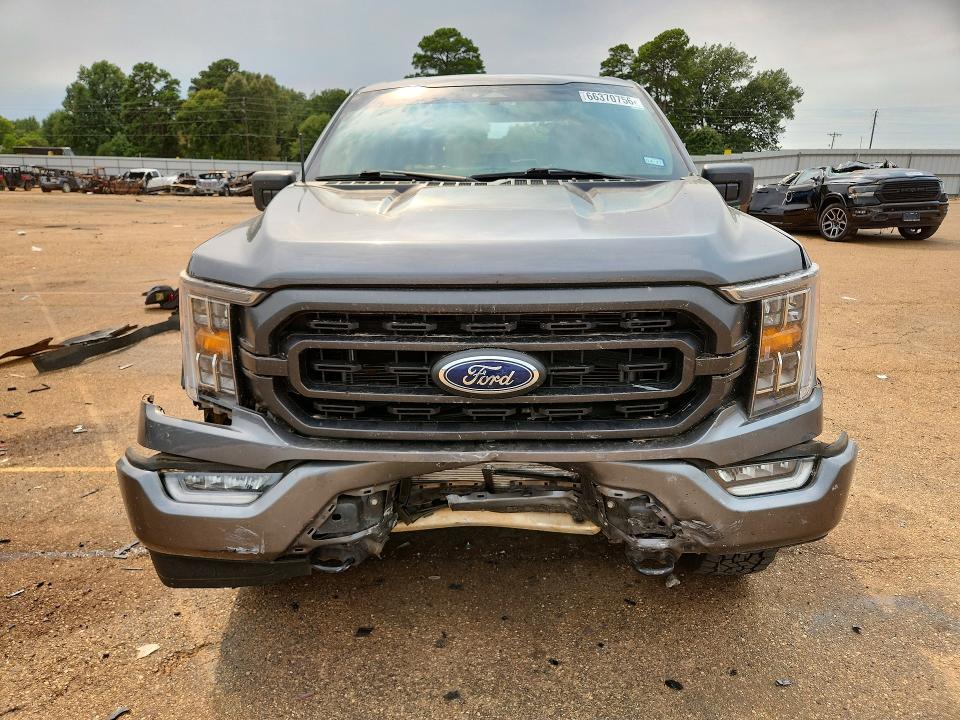 Photo 5 from auction – 2023 FORD F150 with VIN 1FTFW1ED6PFC75440