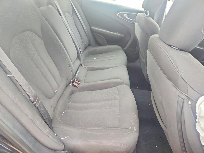Photo 10 from auction – 2015 CHRYSLER 200 with VIN 1C3CCCAB6FN735751