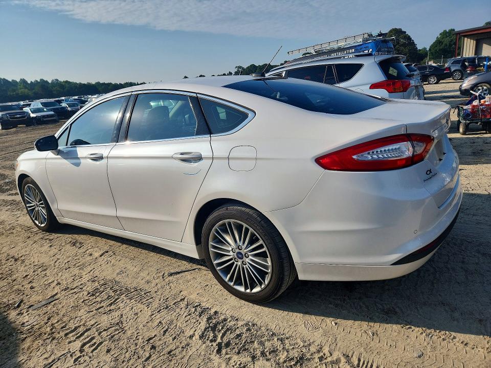 Photo 2 from auction – 2014 FORD FUSION with VIN 3FA6P0HD7ER385499