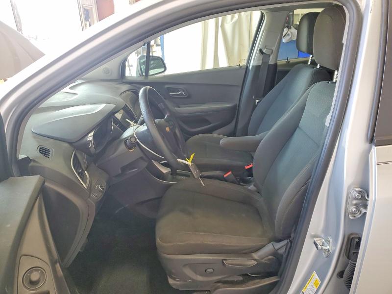 Photo 7 from auction – 2018 CHEVROLET TRAX with VIN KL7CJNSB0JB718690
