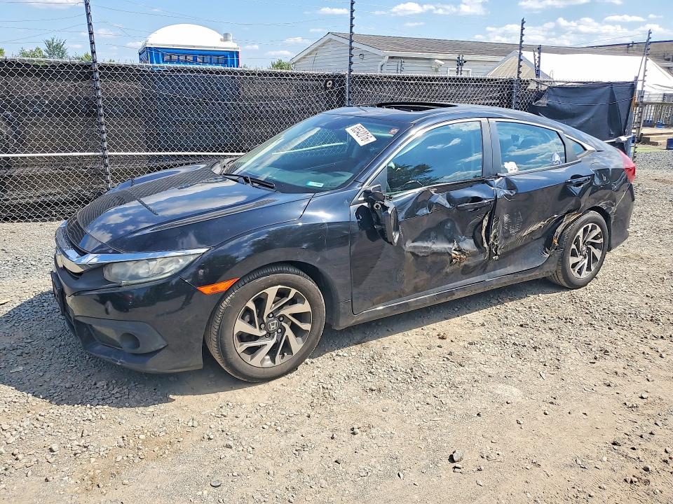 HONDA CIVIC 2016 with VIN 2HGFC2F82GH569045 - Photo from auction