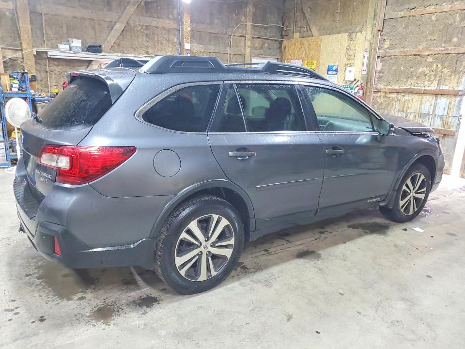 Photo 3 from auction – 2018 SUBARU OUTBACK with VIN 4S4BSENC3J3225799