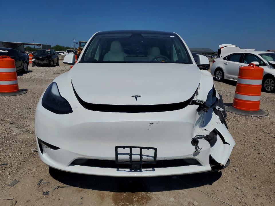 Foto 5 de la subasta – 2024 TESLA MODEL Y con VIN 7SAYGDED9RA307487
