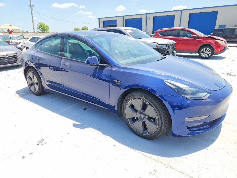 Photo 4 from auction – 2023 TESLA MDL 3 with VIN 5YJ3E1EBXPF637150