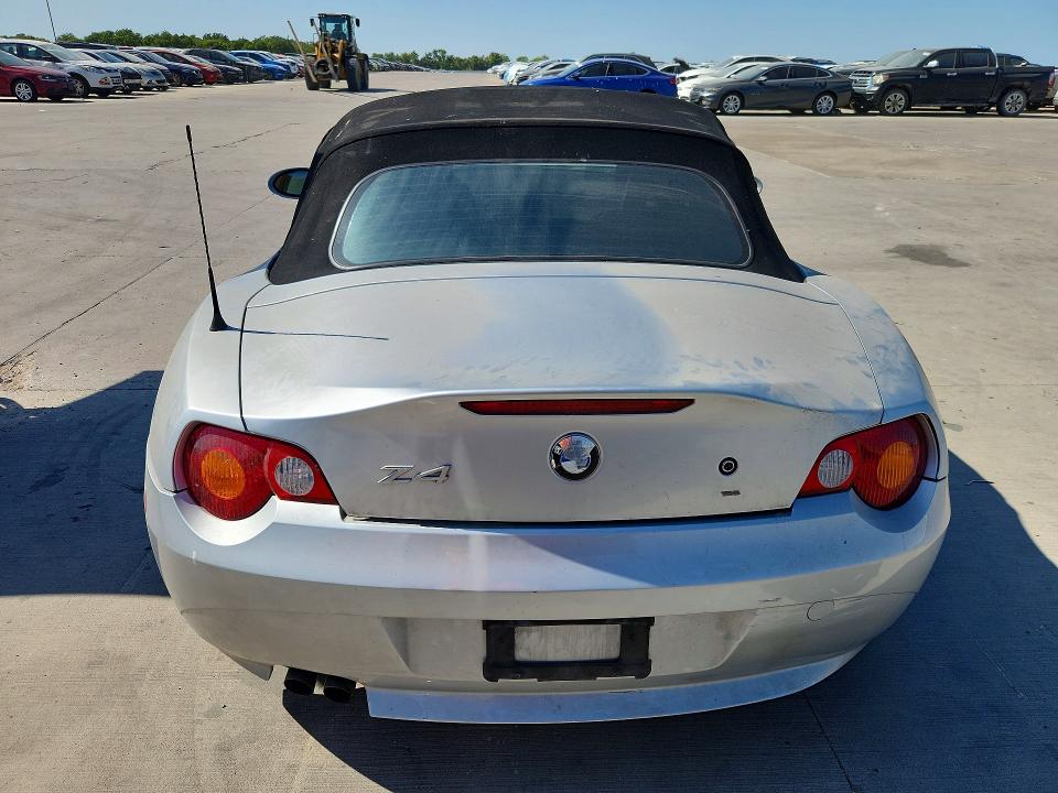 Фото 6 с аукциона – 2004 BMW Z4 с VIN 4USBT33514LS50855