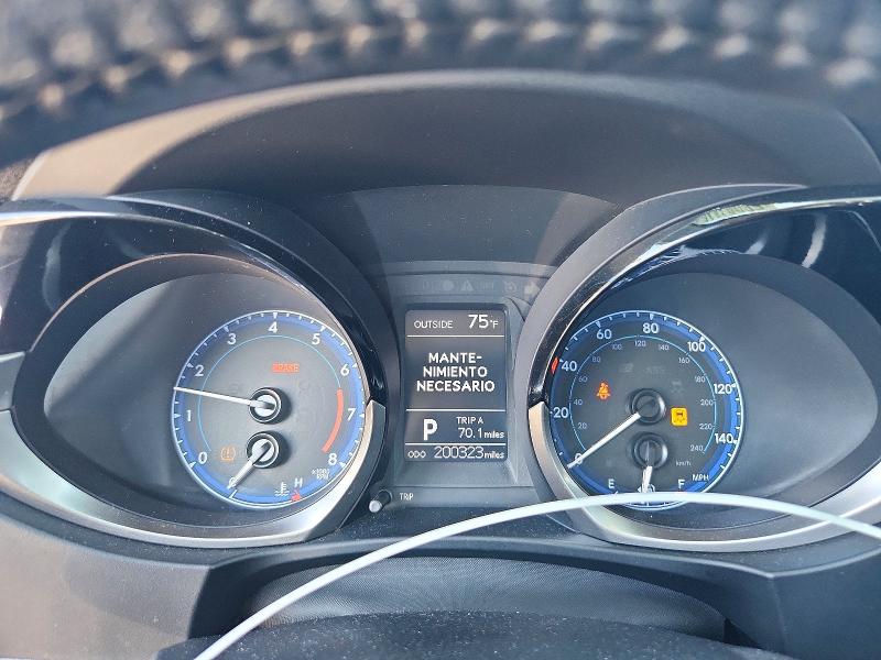 Photo 9 from auction – 2014 TOYOTA COROLLA with VIN 2T1BURHE5EC041559