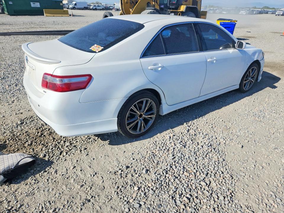 Photo 3 from auction – 2007 TOYOTA CAMRY with VIN 4T1BK46K27U551922