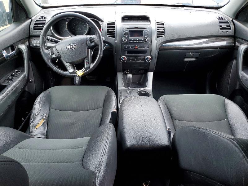 Photo 8 from auction – 2011 KIA SORENTO with VIN 5XYKUDA2XBG047246