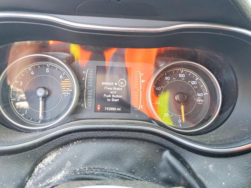 Photo 9 from auction – 2019 JEEP CHEROKEE with VIN 1C4PJLLB3KD316630