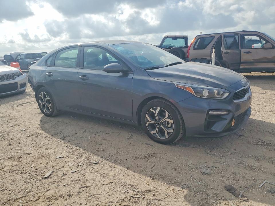 Photo 4 from auction – 2021 KIA FORTE with VIN 3KPF24AD8ME348915