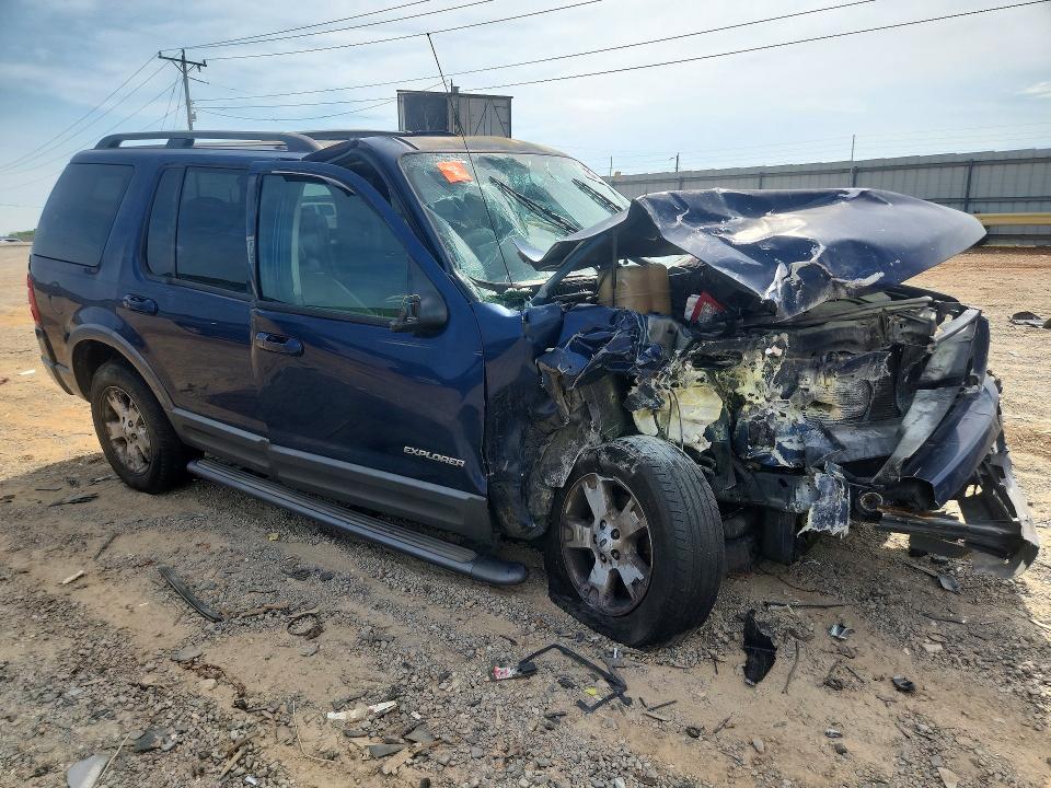 Photo 4 from auction – 2004 FORD EXPLORER with VIN 1FMZU63K04UB32679