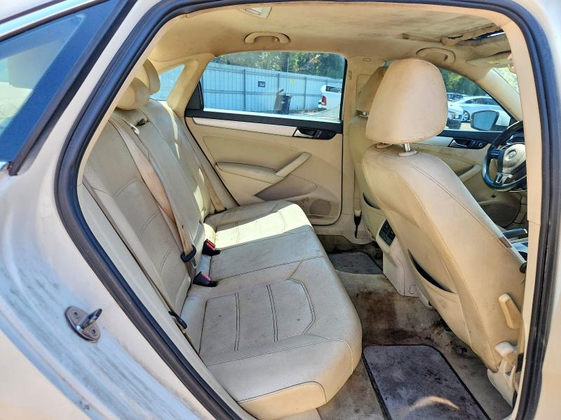 Photo 10 from auction – 2013 VOLKSWAGEN PASSAT with VIN 1VWBP7A38DC100385