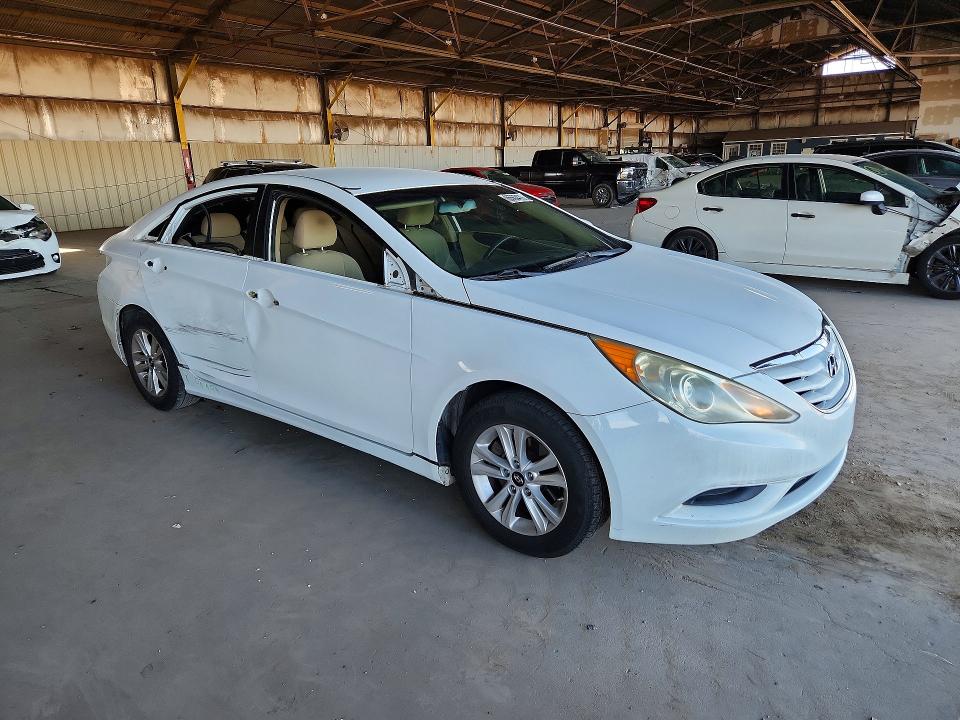 Photo 4 from auction – 2013 HYUNDAI SONATA with VIN 5NPEB4AC9DH737044
