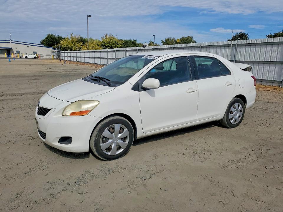 TOYOTA YARIS 2011 with VIN JTDBT4K32B1404025 - Photo from auction