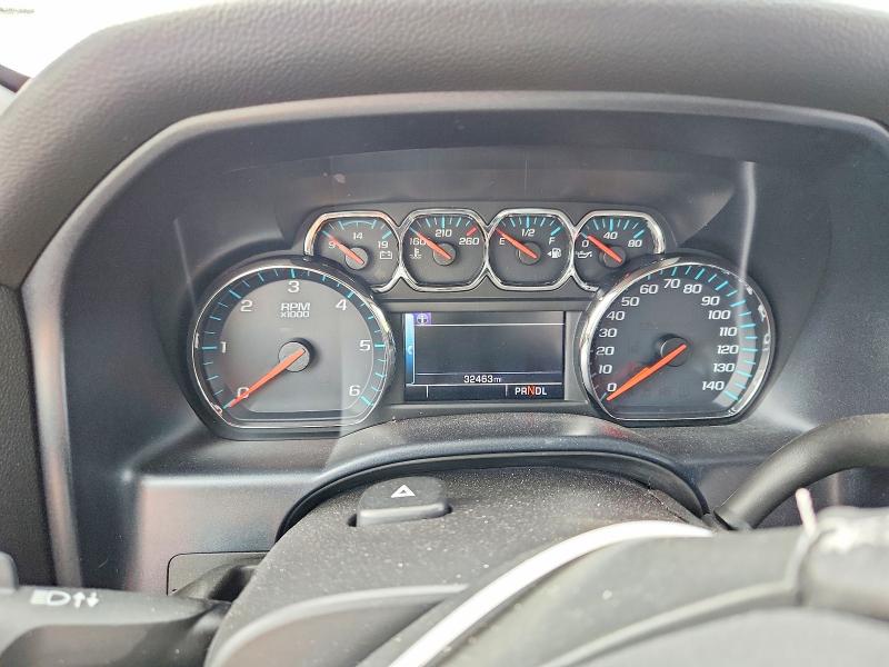 Photo 9 from auction – 2018 CHEVROLET SILVERADO with VIN 3GCPCREC1JG139872