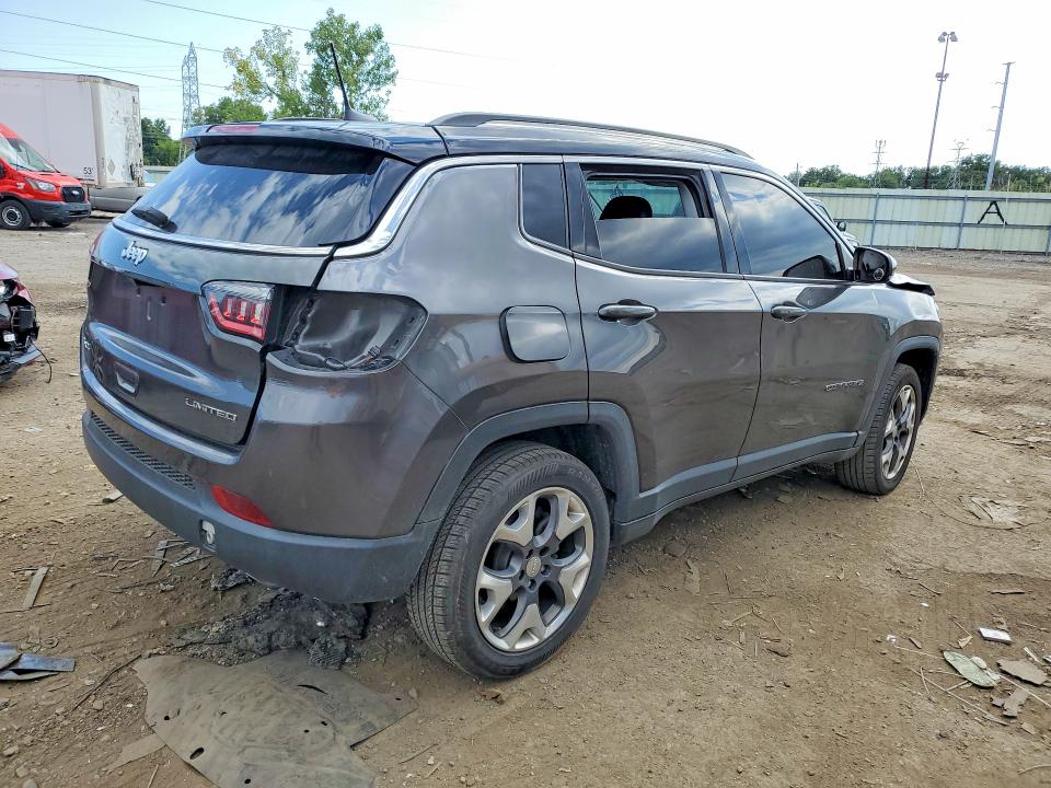 Фото 3 с аукциона – 2018 JEEP COMPASS с VIN 3C4NJDCB6JT395622