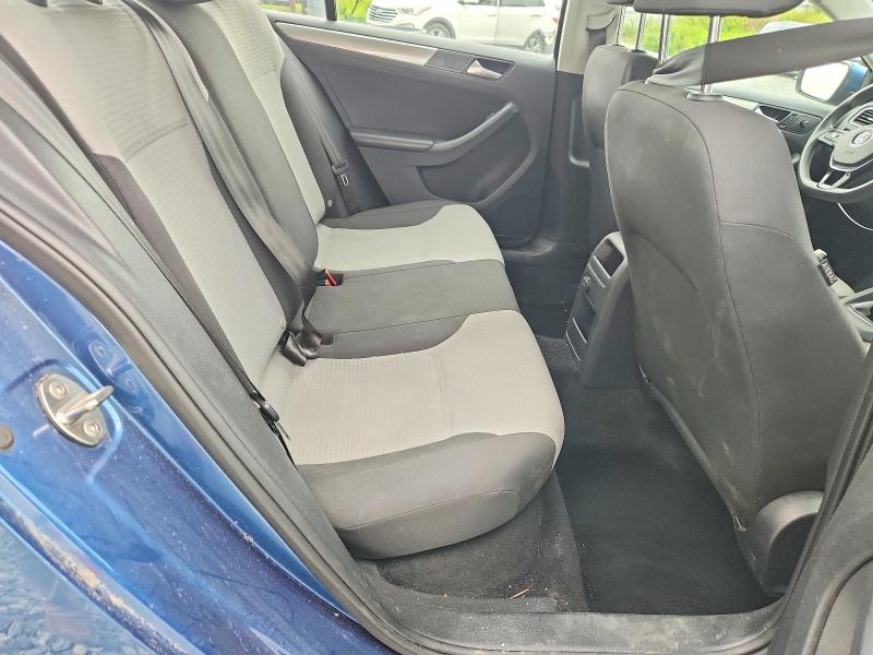 Photo 10 from auction – 2018 VOLKSWAGEN JETTA with VIN 3VW167AJ7JM243898