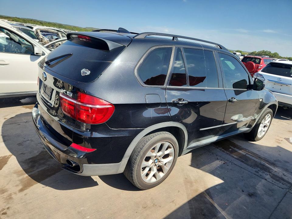 Фото 3 с аукциона – 2013 BMW X5 с VIN 5UXZV4C50D0B07371
