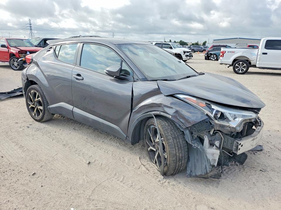 Photo 4 from auction – 2018 TOYOTA C-HR with VIN NMTKHMBX2JR033226