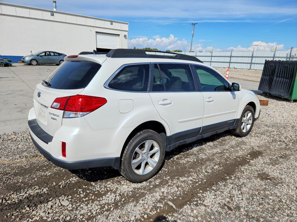 Photo 3 from auction – 2014 SUBARU OUTBACK with VIN 4S4BRDLC1E2249281