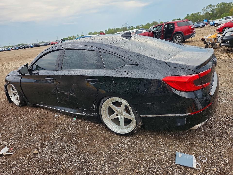Photo 2 from auction – 2018 HONDA ACCORD with VIN 1HGCV2F60JA042817