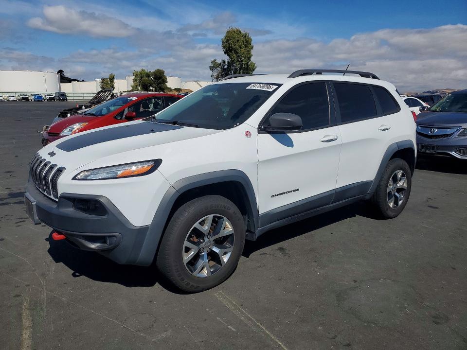 JEEP CHEROKEE 2015 with VIN 1C4PJMBS6FW728946 - Photo from auction