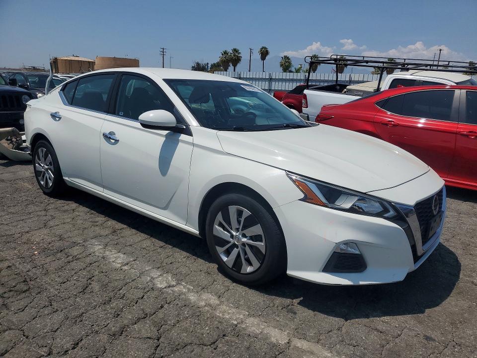 Photo 4 from auction – 2020 NISSAN ALTIMA with VIN 1N4BL4BV7LC249906
