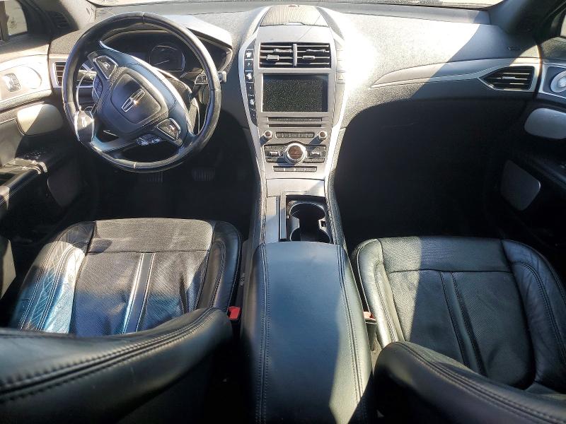 Photo 8 from auction – 2017 LINCOLN MKZ with VIN 3LN6L5MU2HR641010