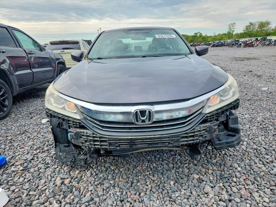Photo 5 from auction – 2017 HONDA ACCORD with VIN 1HGCR2F34HA007587