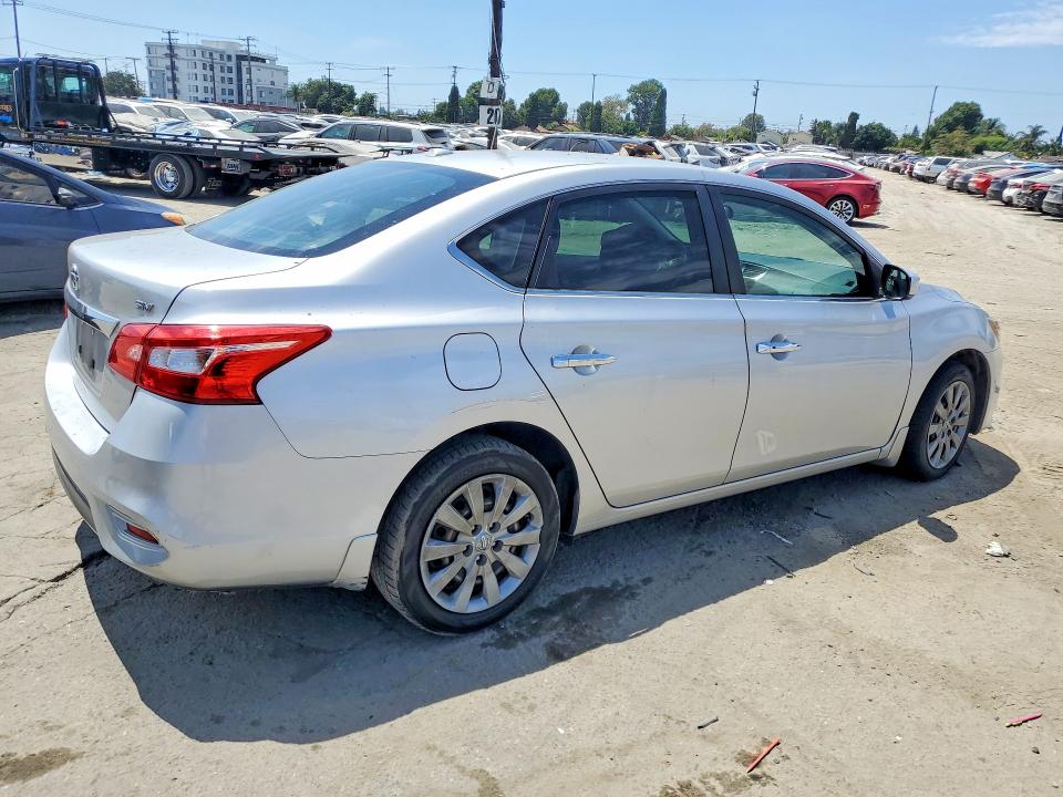 Photo 3 from auction – 2016 NISSAN SENTRA with VIN 3N1AB7AP6GY210379