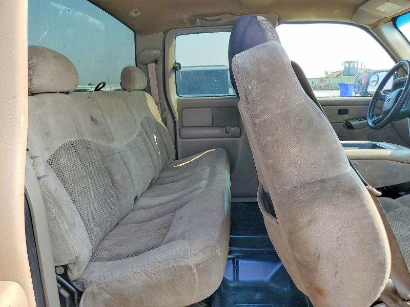 Photo 10 from auction – 2002 CHEVROLET SILVERADO with VIN 2GCEK19T221307728