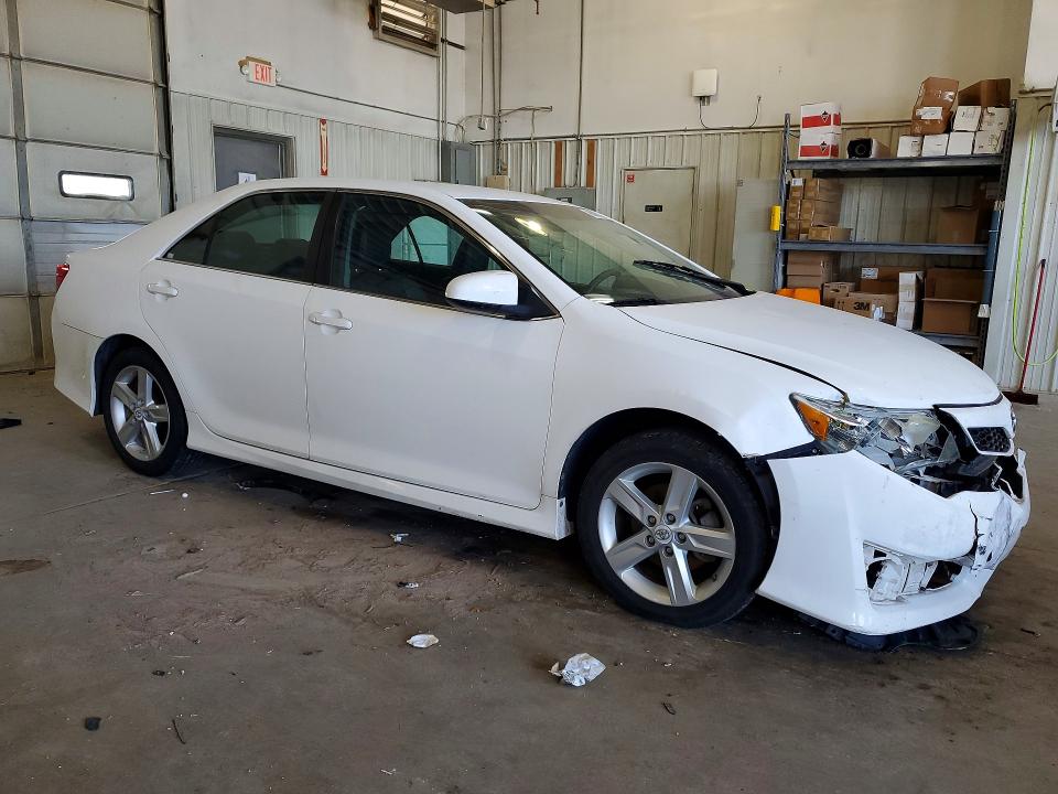 Photo 4 from auction – 2012 TOYOTA CAMRY with VIN 4T1BF1FK0CU562141