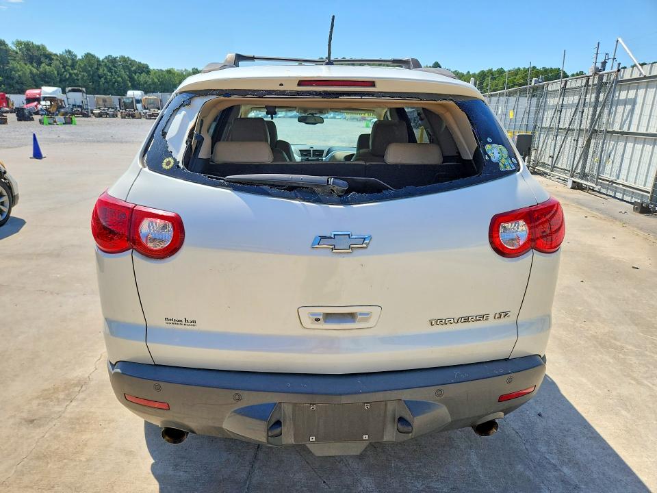 Photo 6 from auction – 2012 CHEVROLET TRAVERSE with VIN 1GNKRLED0CJ412520