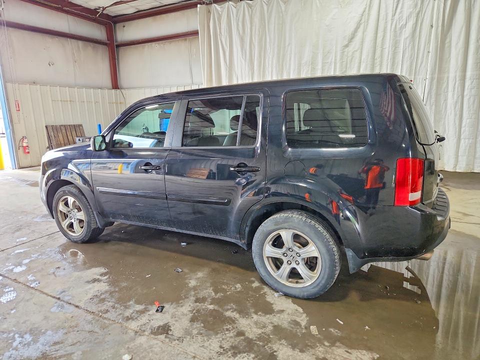 Photo 2 from auction – 2014 HONDA PILOT with VIN 5FNYF4H53EB018400