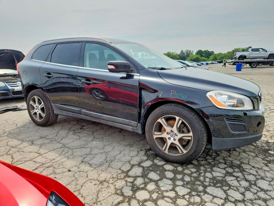 Photo 4 from auction – 2011 VOLVO XC60 with VIN YV4902DZ1B2189693