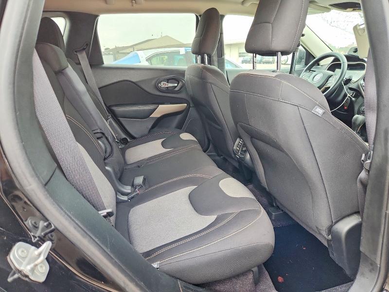 Photo 10 from auction – 2017 JEEP CHEROKEE with VIN 1C4PJMAB1HW598577